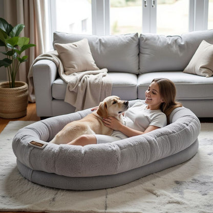 THE CUDDLE LOUNGE