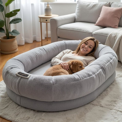 THE CUDDLE LOUNGE